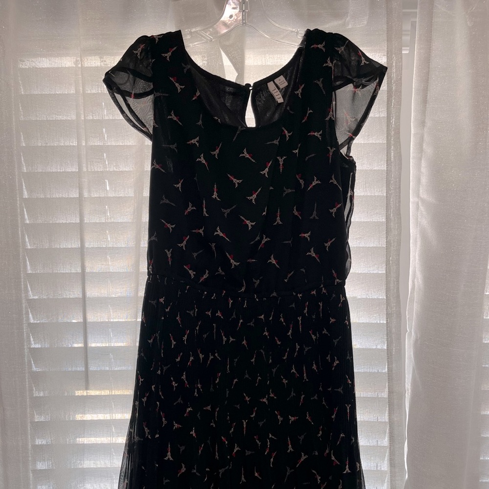 Black Eiffel Tower dress